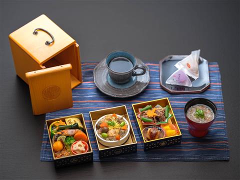 四国まんなか千年ものがたり　昼食